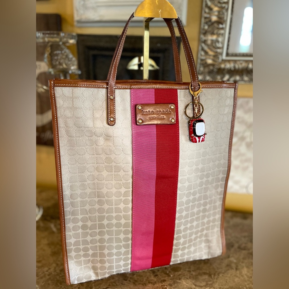 KATE SPADE Dot Noel Tote Bag With Pink And Red Stripes W/UNBRANDED Car Bag Charm